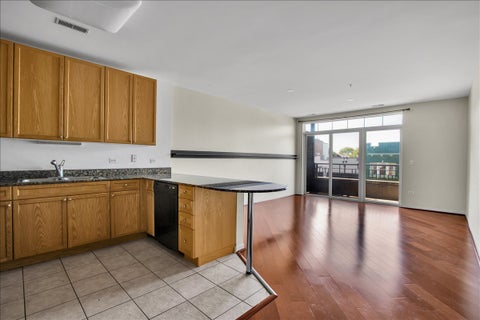 Tiny photo for 7243 MADISON Street #211, Forest Park, IL 60130 (MLS # 12649395)