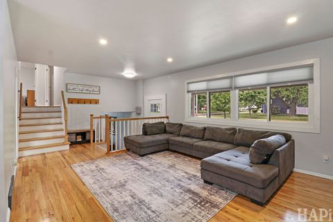 Tiny photo for 201 Berkshire Drive, Crystal Lake, IL 60014 (MLS # 12619672)