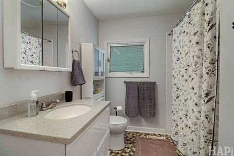 Tiny photo for 201 Berkshire Drive, Crystal Lake, IL 60014 (MLS # 12619672)