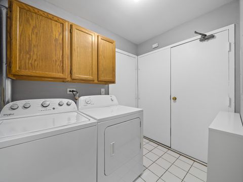 Tiny photo for 340 W Ivy Lane #1B, Arlington Heights, IL 60004 (MLS # 12501192)