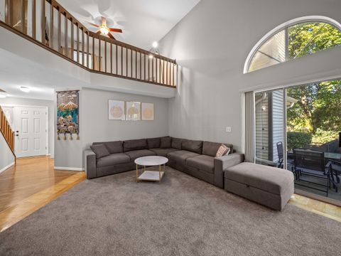 Tiny photo for 340 W Ivy Lane #1B, Arlington Heights, IL 60004 (MLS # 12501192)