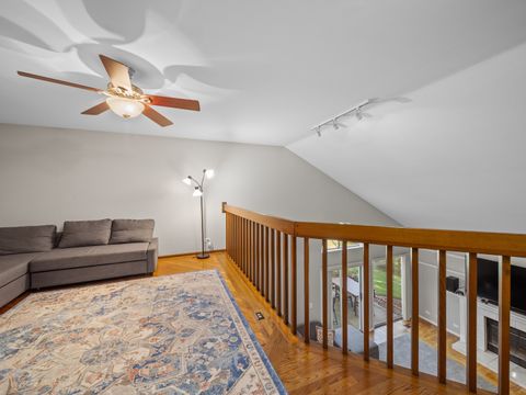 Tiny photo for 340 W Ivy Lane #1B, Arlington Heights, IL 60004 (MLS # 12501192)