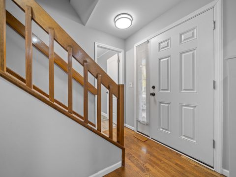 Tiny photo for 340 W Ivy Lane #1B, Arlington Heights, IL 60004 (MLS # 12501192)