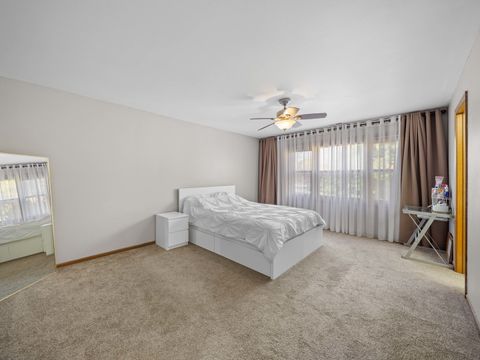 Tiny photo for 340 W Ivy Lane #1B, Arlington Heights, IL 60004 (MLS # 12501192)