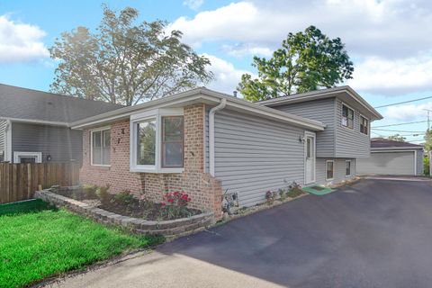 Tiny photo for 26W278 Harrison Avenue, Winfield, IL 60190 (MLS # 12515996)