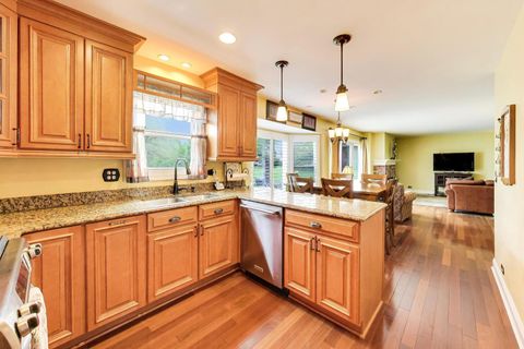 Tiny photo for 879 Saybrook Lane, Buffalo Grove, IL 60089 (MLS # 12625293)