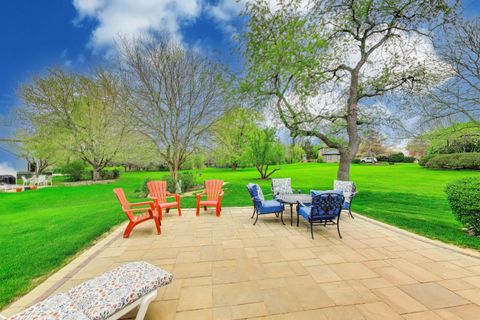 Tiny photo for 879 Saybrook Lane, Buffalo Grove, IL 60089 (MLS # 12625293)