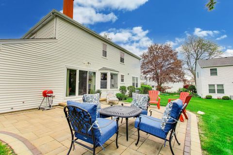 Tiny photo for 879 Saybrook Lane, Buffalo Grove, IL 60089 (MLS # 12625293)