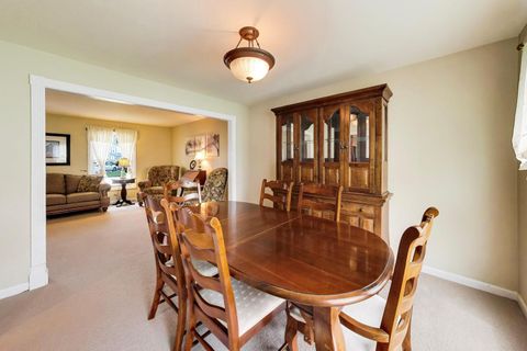 Tiny photo for 879 Saybrook Lane, Buffalo Grove, IL 60089 (MLS # 12625293)