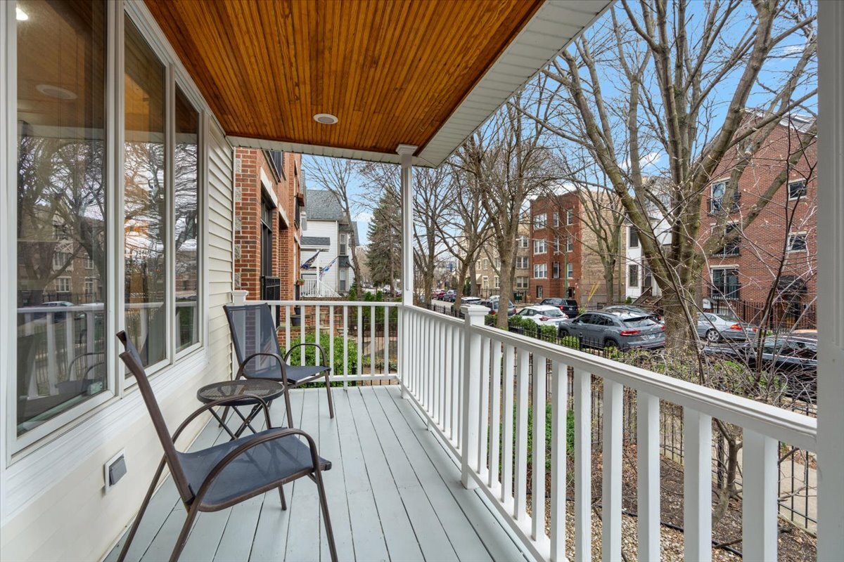 1937 W Melrose Street