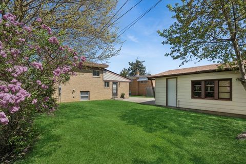 Tiny photo for 10665 Preston Street, Westchester, IL 60154 (MLS # 12642536)