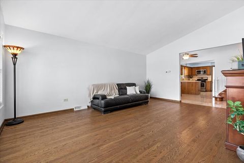 Tiny photo for 10665 Preston Street, Westchester, IL 60154 (MLS # 12642536)