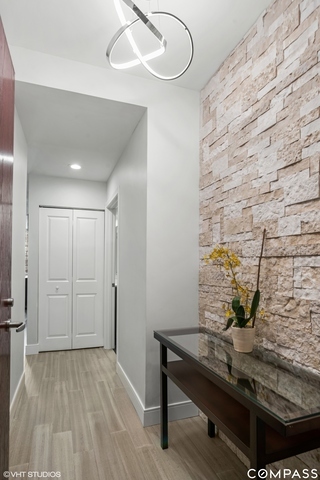 1250 S Michigan Avenue 1303