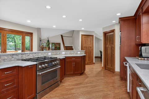 Tiny photo for 5337 Brookbank Road, Downers Grove, IL 60515 (MLS # 12725067)
