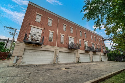 Tiny photo for 4635 S Greenwood Avenue, Chicago, IL 60653 (MLS # 12631435)