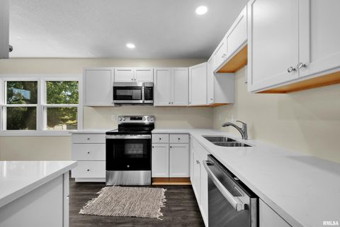 Tiny photo for 1729 WELSHIRE Drive, Davenport, IA 52806 (MLS # QC4263334)