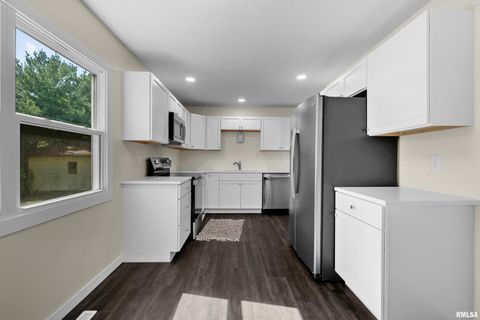 Tiny photo for 1729 WELSHIRE Drive, Davenport, IA 52806 (MLS # QC4263334)