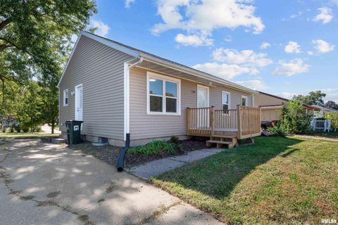 Tiny photo for 1729 WELSHIRE Drive, Davenport, IA 52806 (MLS # QC4263334)