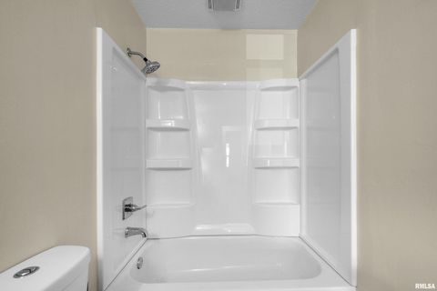 Tiny photo for 1729 WELSHIRE Drive, Davenport, IA 52806 (MLS # QC4263334)