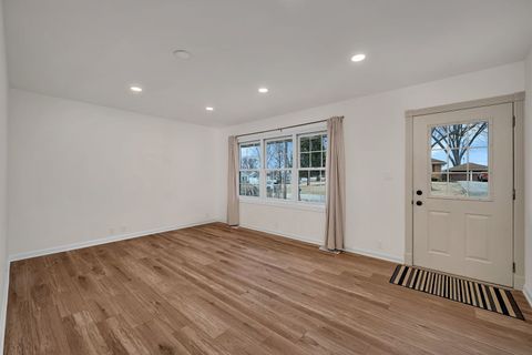 Tiny photo for 917 Parks Lane, Ottawa, IL 61350 (MLS # 12618644)