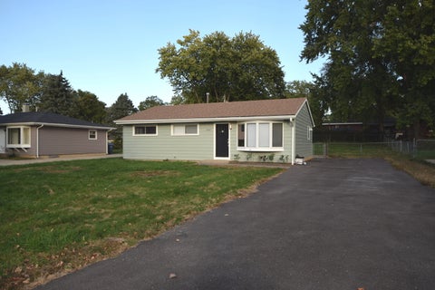 Tiny photo for 2408 Driftwood Drive, Holiday Hills, IL 60051 (MLS # 12784257)