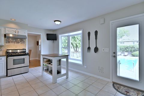 Tiny photo for 143 E Jackson Street, Elmhurst, IL 60126 (MLS # 12440814)