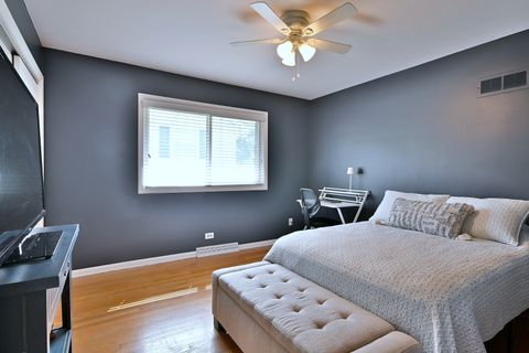Tiny photo for 143 E Jackson Street, Elmhurst, IL 60126 (MLS # 12440814)