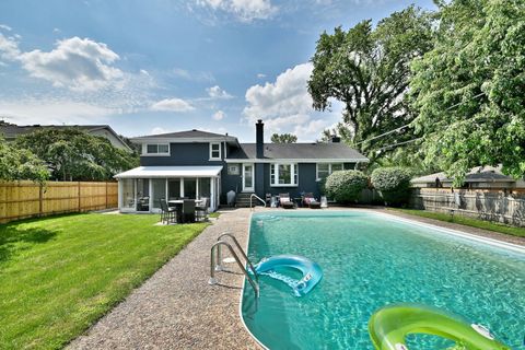 Tiny photo for 143 E Jackson Street, Elmhurst, IL 60126 (MLS # 12440814)