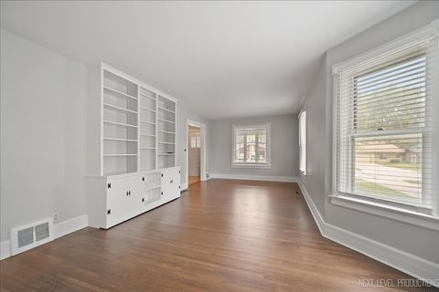 Tiny photo for 524 Walnut Street, Batavia, IL 60510 (MLS # 12474278)
