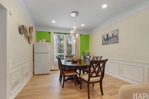 Tiny photo for 1121 Williamsburg Circle, Grayslake, IL 60030 (MLS # 12652061)