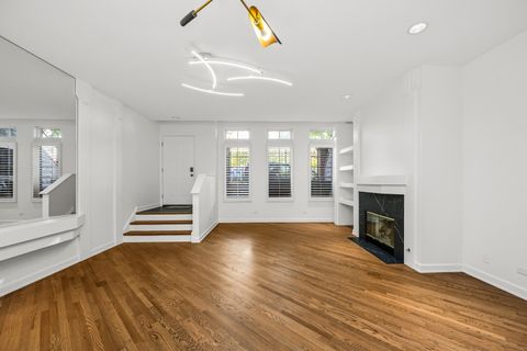 Tiny photo for 363 W Superior Street #A, Chicago, IL 60654 (MLS # 12511361)