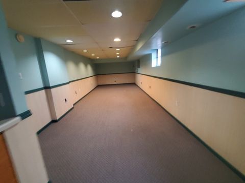 Tiny photo for 616 Argyle Court, Clinton, IA 52732 (MLS # 12555230)