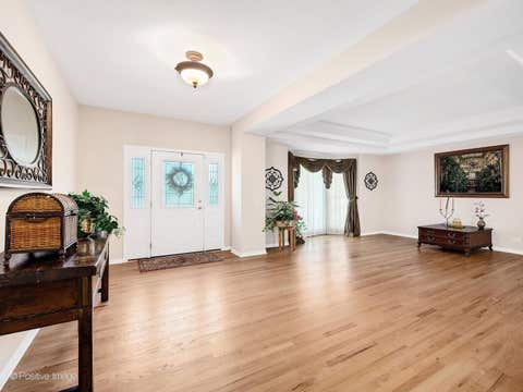 Tiny photo for 537 N Sycamore Lane, North Aurora, IL 60542 (MLS # 12716995)