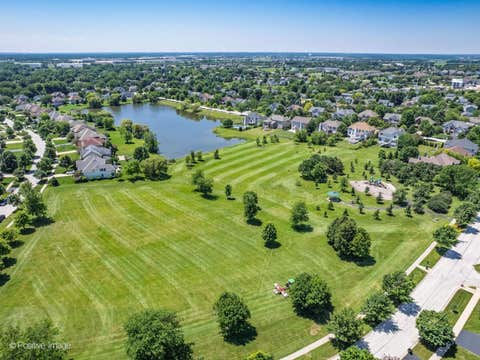 Tiny photo for 537 N Sycamore Lane, North Aurora, IL 60542 (MLS # 12716995)