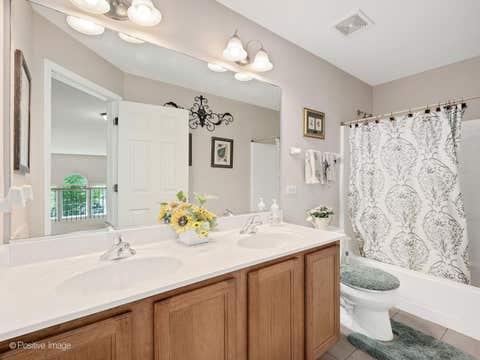 Tiny photo for 537 N Sycamore Lane, North Aurora, IL 60542 (MLS # 12716995)