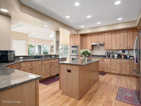 Tiny photo for 537 N Sycamore Lane, North Aurora, IL 60542 (MLS # 12716995)