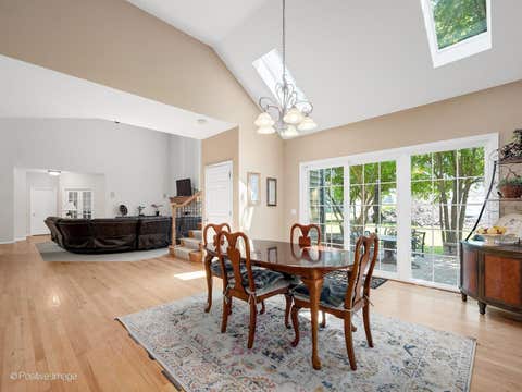 Tiny photo for 537 N Sycamore Lane, North Aurora, IL 60542 (MLS # 12716995)
