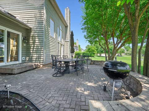 Tiny photo for 537 N Sycamore Lane, North Aurora, IL 60542 (MLS # 12716995)