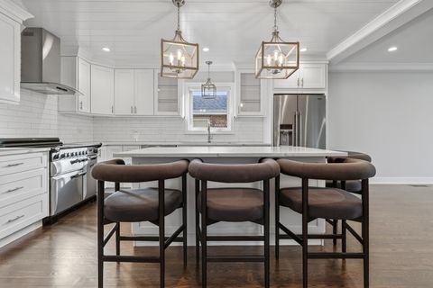 Tiny photo for 5321 S Nordica Avenue, Chicago, IL 60638 (MLS # 12559736)