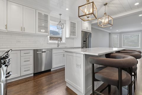 Tiny photo for 5321 S Nordica Avenue, Chicago, IL 60638 (MLS # 12559736)