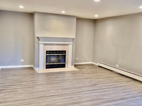 Tiny photo for 706 E Algonquin Road #204, Arlington Heights, IL 60005 (MLS # 12534352)