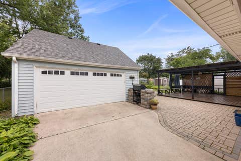 Tiny photo for 17560 Hillside Avenue, Homewood, IL 60430 (MLS # 12731157)