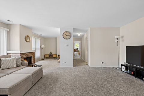 Tiny photo for 240 Southwick Court #240, Vernon Hills, IL 60061 (MLS # 12649209)