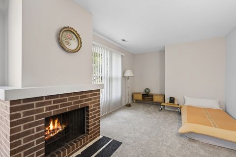 Tiny photo for 240 Southwick Court #240, Vernon Hills, IL 60061 (MLS # 12649209)