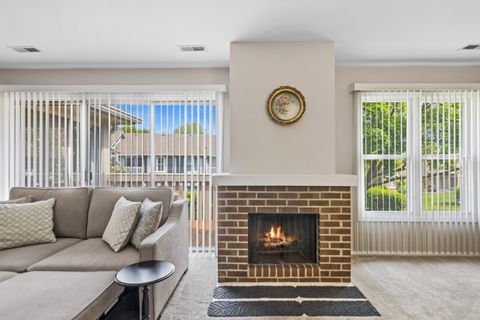 Tiny photo for 240 Southwick Court #240, Vernon Hills, IL 60061 (MLS # 12649209)