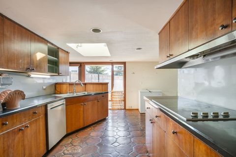 Tiny photo for 385 Greenwood Avenue, Lake Forest, IL 60045 (MLS # 12573634)