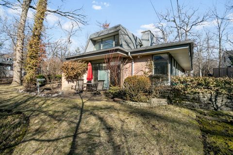 Tiny photo for 385 Greenwood Avenue, Lake Forest, IL 60045 (MLS # 12573634)
