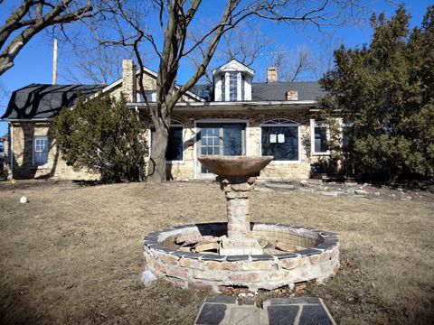 Photo of 295 N Hunt Club Road, Gurnee, IL 60031 (MLS # 12303435)