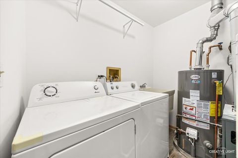 Tiny photo for 469 S Jefferson Street #469, Batavia, IL 60510 (MLS # 12593106)