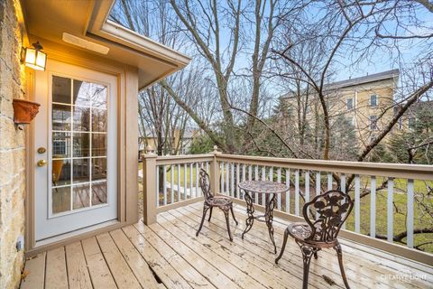 Tiny photo for 469 S Jefferson Street #469, Batavia, IL 60510 (MLS # 12593106)